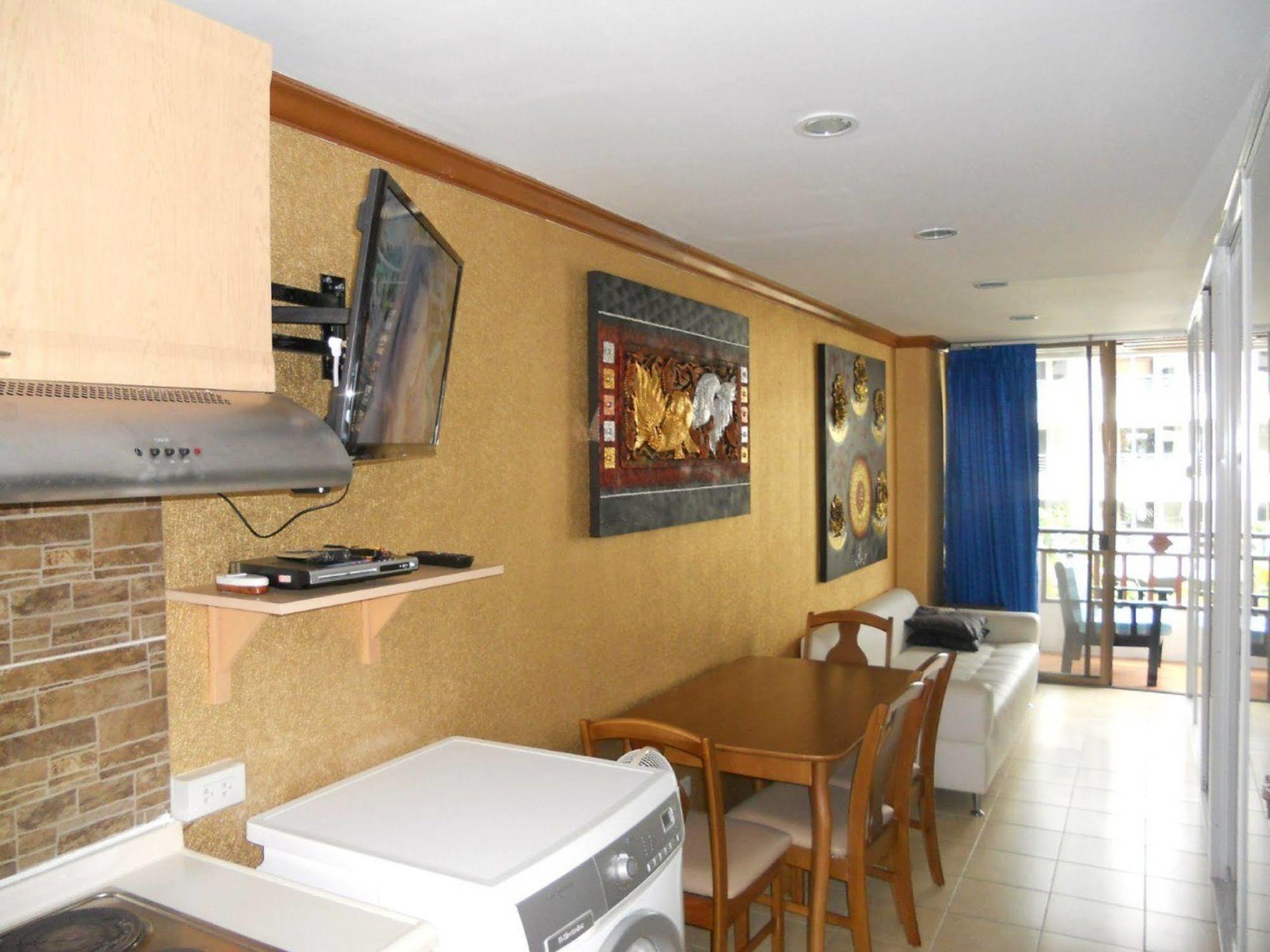 Jomtien Good Luck Apartment Esterno foto