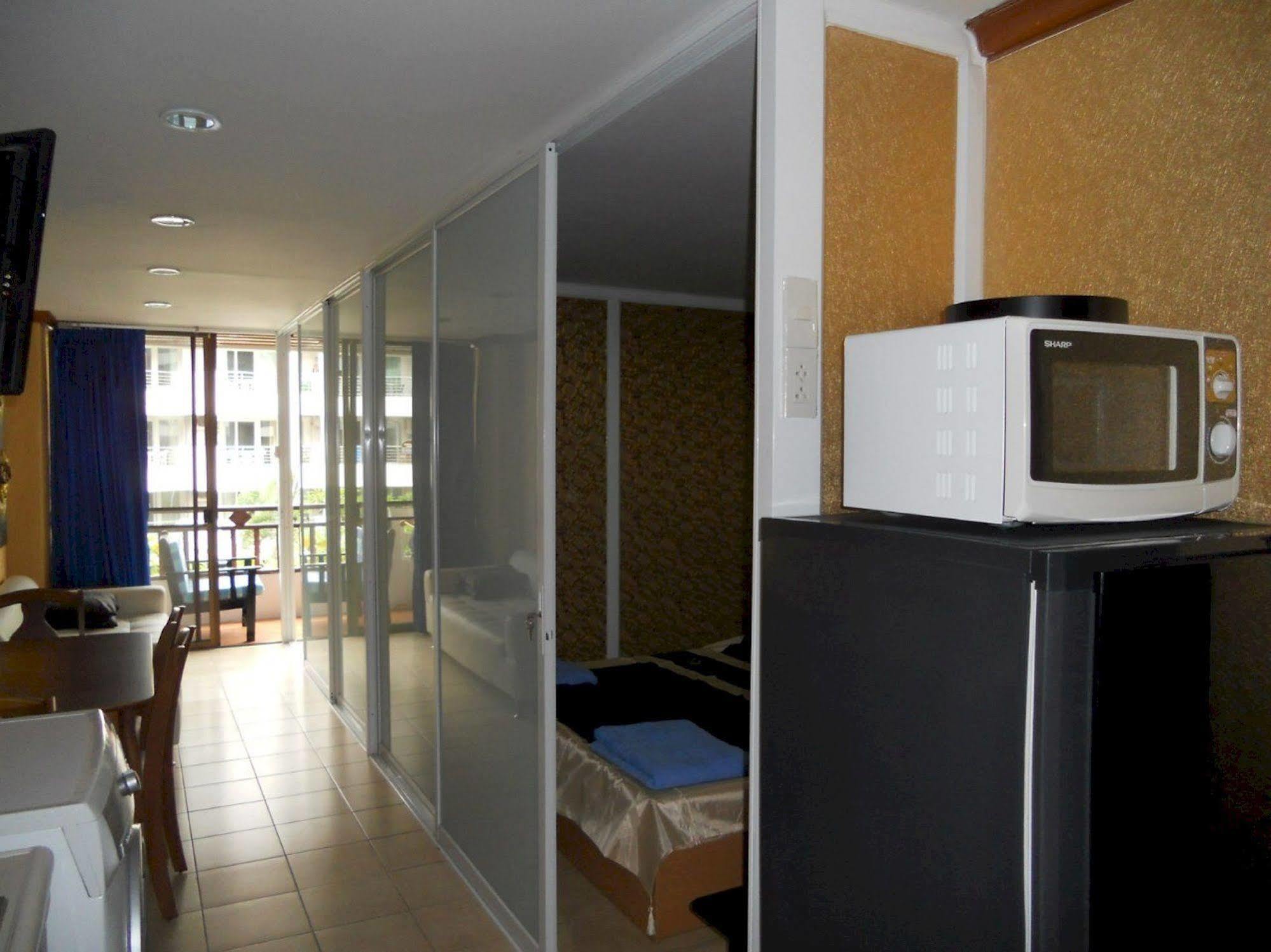 Jomtien Good Luck Apartment Esterno foto