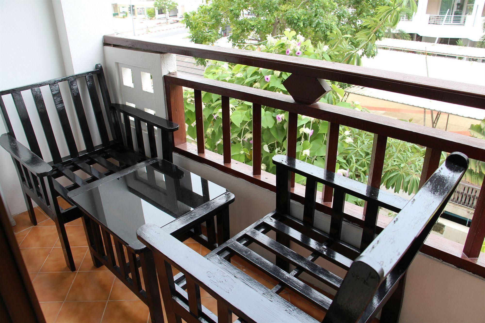 Jomtien Good Luck Apartment Esterno foto